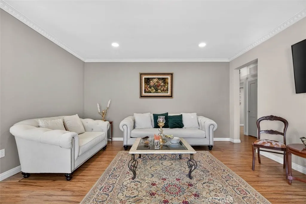 Additional image 47 of 820 S Kenneth, Burbank, CA 91501