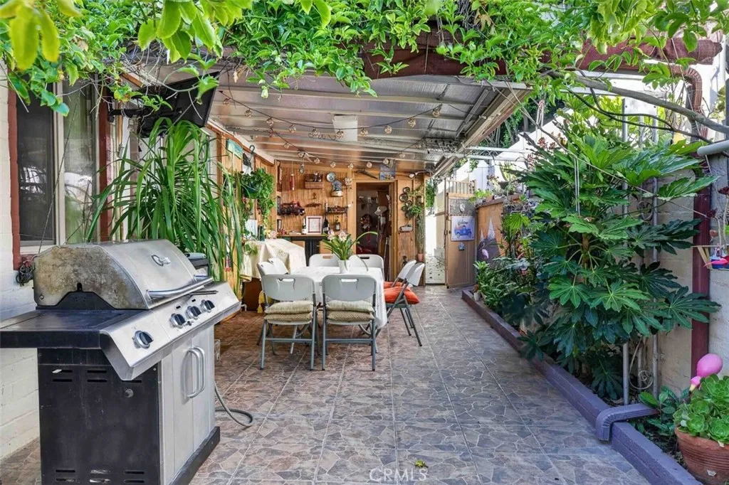 Additional image 31 of 820 S Kenneth, Burbank, CA 91501