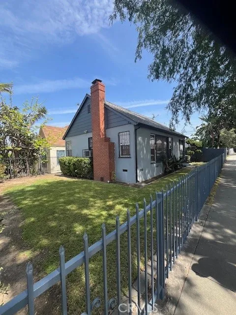 Additional image 17 of 2121 W 70th St, Los Angeles, CA 90047