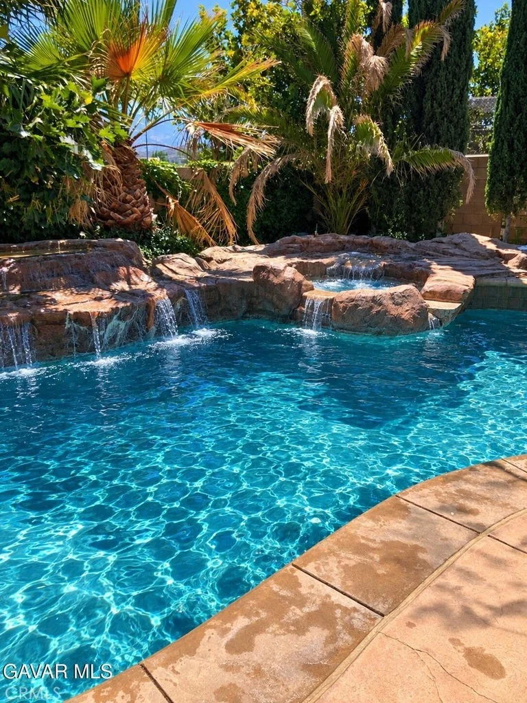 2626 Trudeau Ln, Palmdale, CA 93551