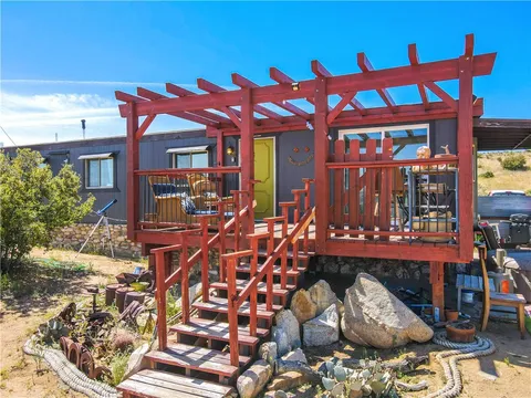 52131 Pipes Canyon Road, Pioneertown, CA 92268 - MLS#: JT24000377