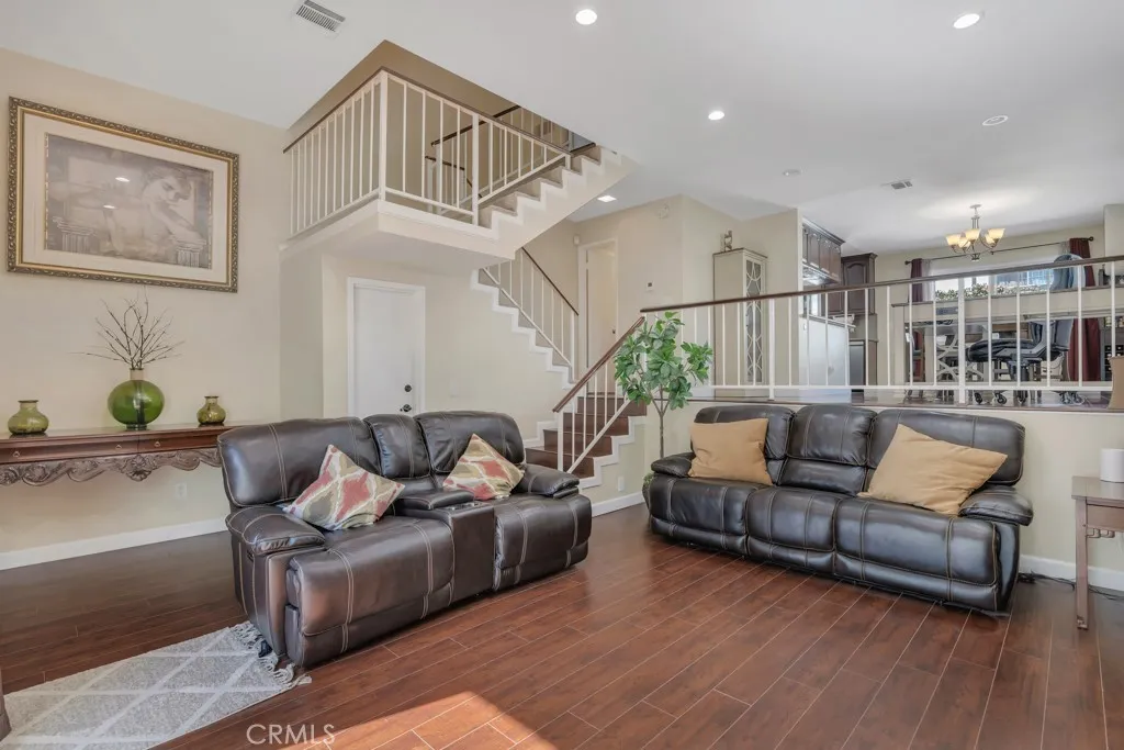 Additional image 51 of 10030 Owensmouth Avenue Unit 59, Chatsworth, CA 91311