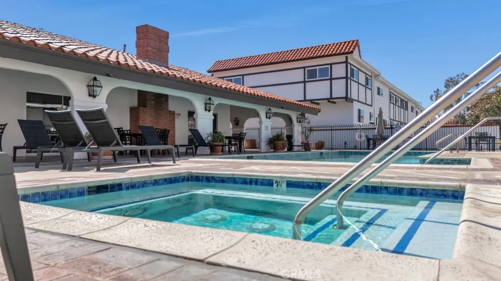 Additional image 80 of 10030 Owensmouth Avenue Unit 59, Chatsworth, CA 91311