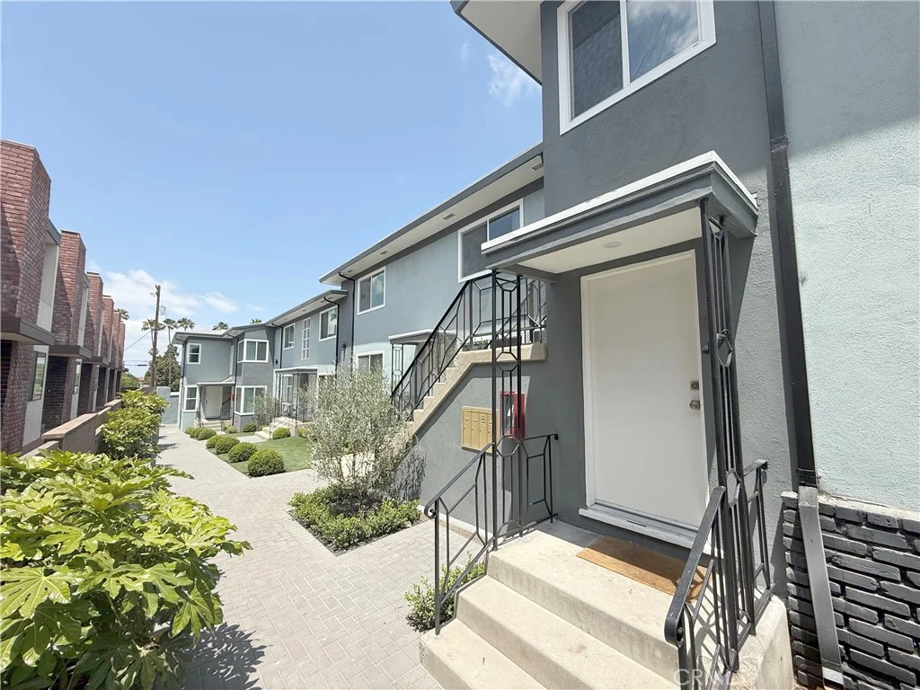 1235 N. Brand Blvd, Glendale, CA 91202