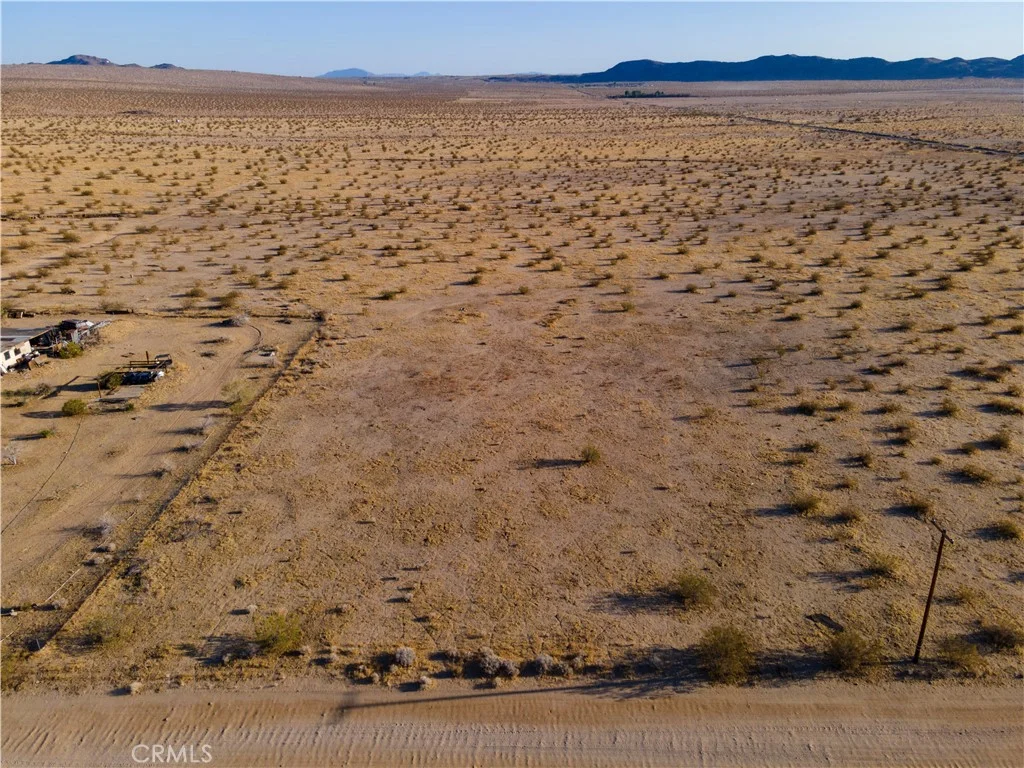 4 Sunflower Road, Joshua Tree, CA 92252 photo 3