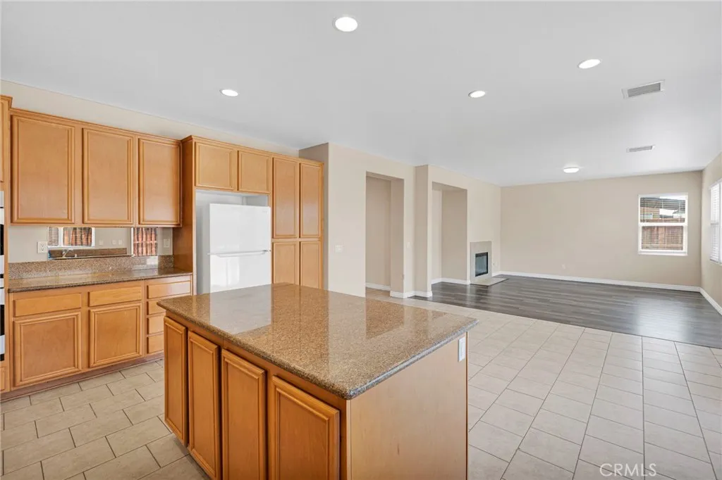 Additional image 63 of 13802 Camino Cinco St, Victorville, CA 92392