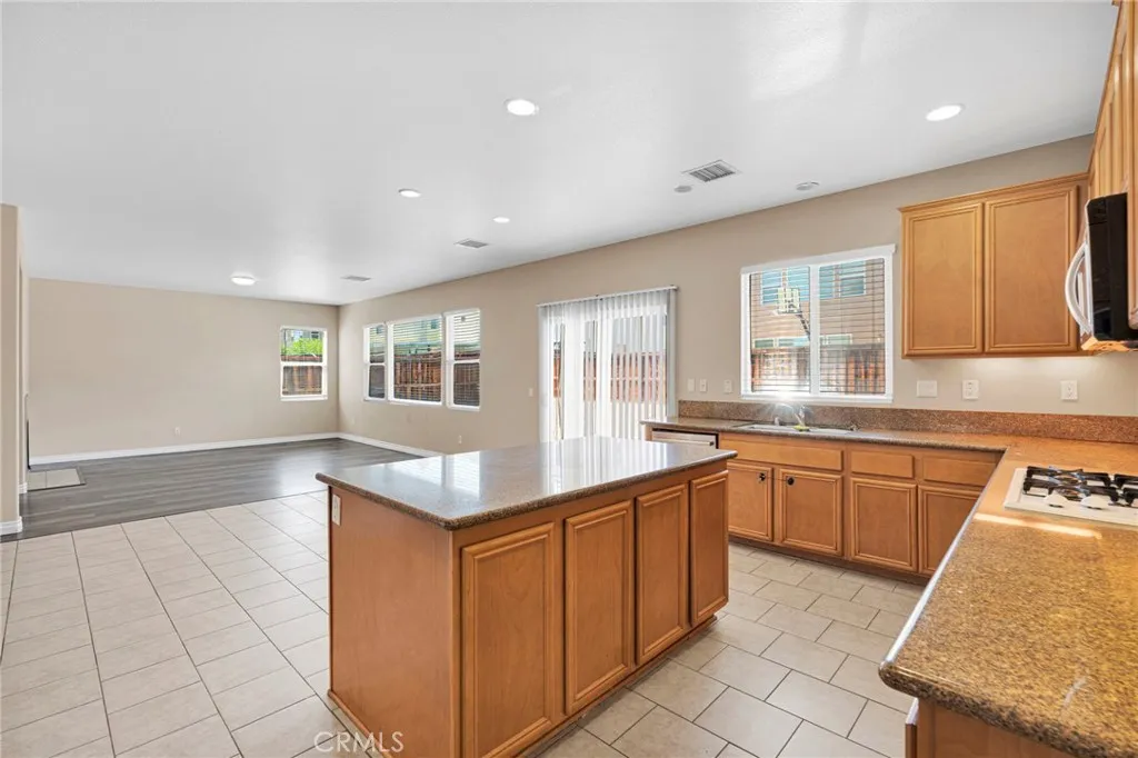 Additional image 62 of 13802 Camino Cinco St, Victorville, CA 92392