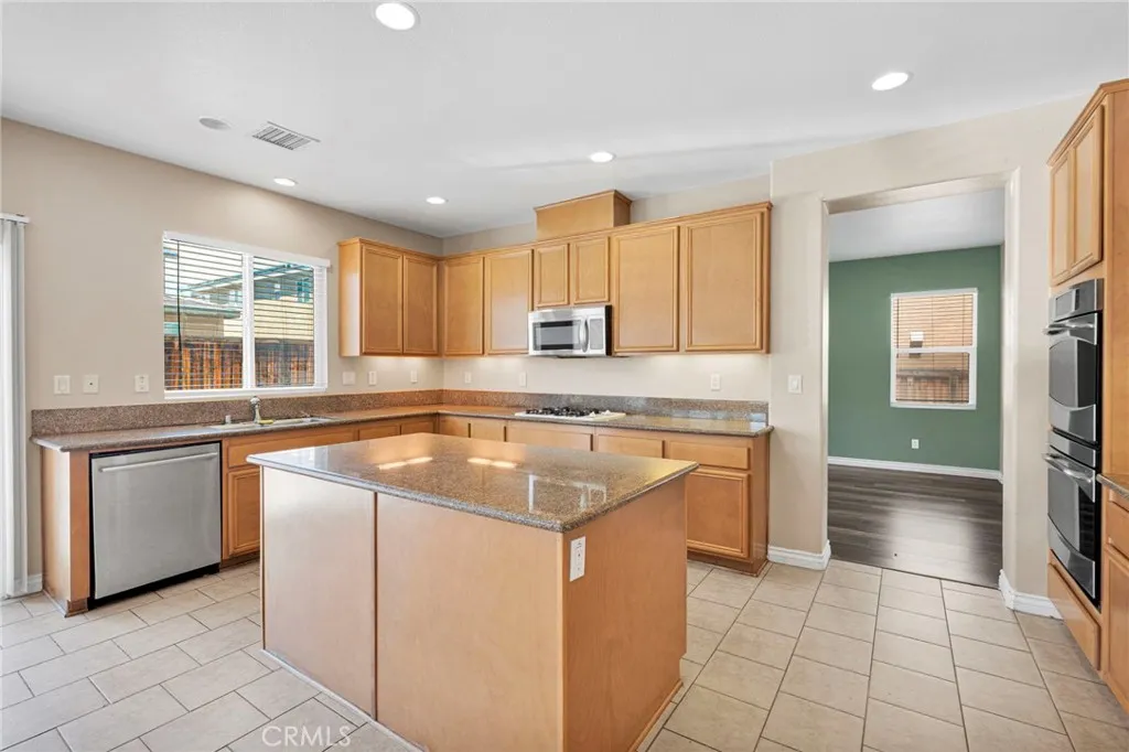 Additional image 66 of 13802 Camino Cinco St, Victorville, CA 92392