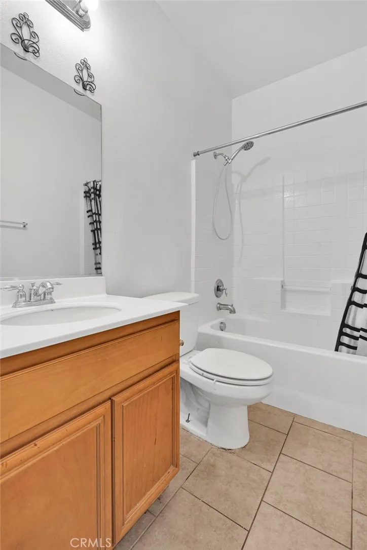 Additional image 76 of 13802 Camino Cinco St, Victorville, CA 92392