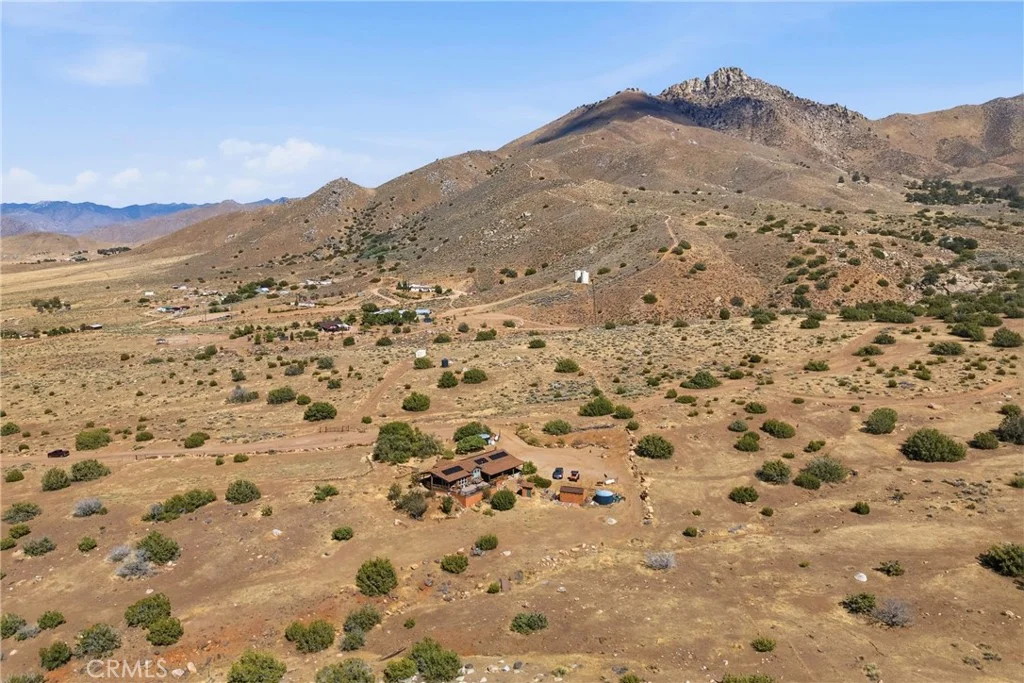Brooks Rd, Weldon, CA 93283