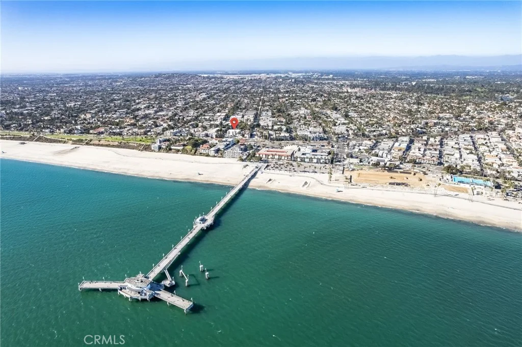 3707 E Livingston Dr Unit 306, Long Beach, CA 90803