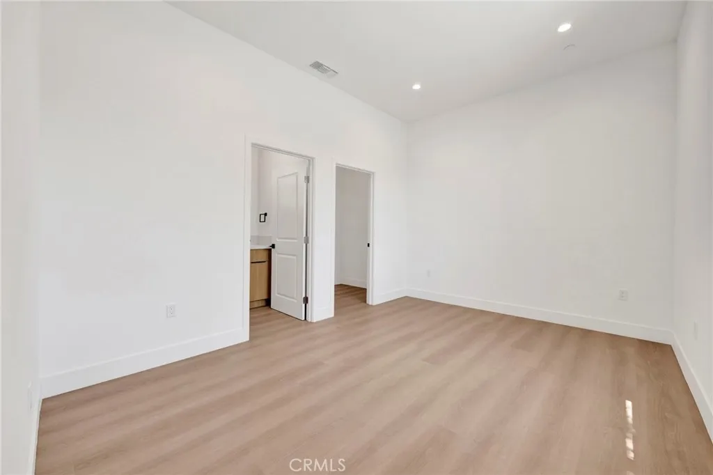 Additional image 4 of 6732 Gentry Avenue, North Hollywood, CA 91606