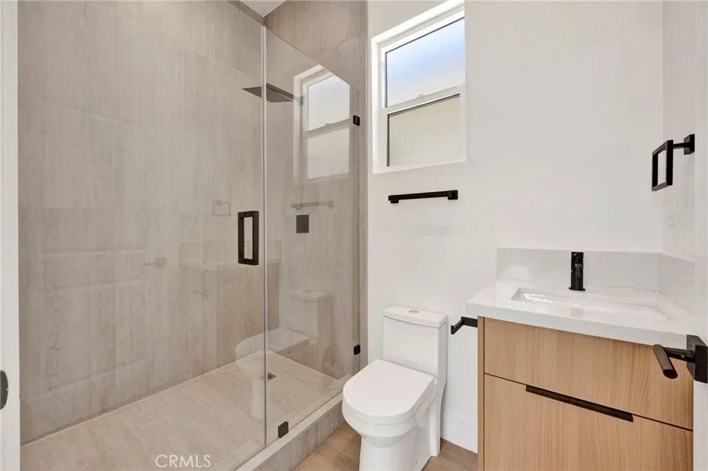 Additional image 20 of 6732 Gentry Avenue, North Hollywood, CA 91606