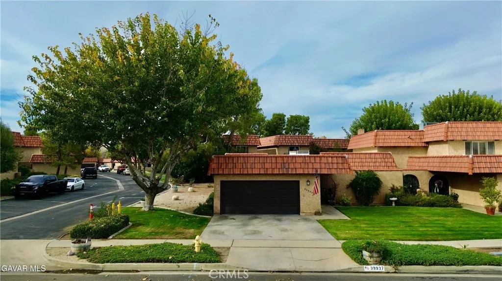 Additional image 2 of 39937 Golfers Dr, Palmdale, CA 93551