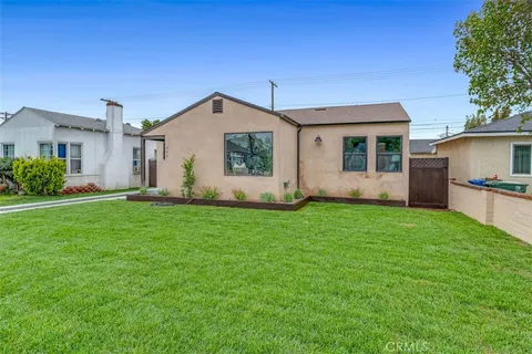 433 N Buena Vista Street, Burbank, CA MLS: BB25053603