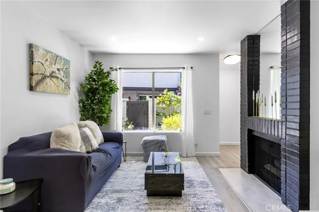 Additional image 5 of 1619 242nd Place Unit F, Harbor City, CA 90710