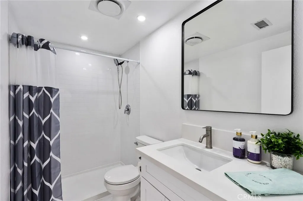 Additional image 74 of 1619 242nd Place Unit F, Harbor City, CA 90710