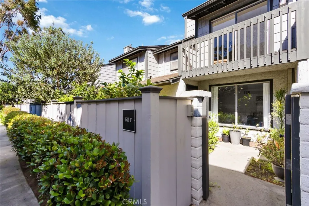 Additional image 2 of 1619 242nd Place Unit F, Harbor City, CA 90710