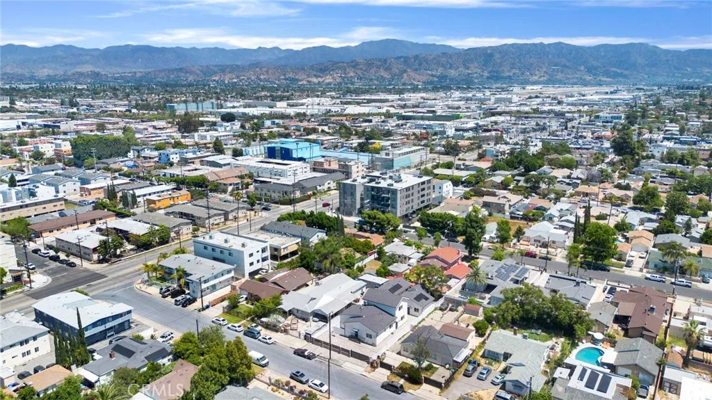 Additional image 45 of 6734 Gentry Avenue, North Hollywood, CA 91606