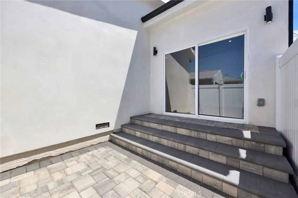 Additional image 15 of 6734 Gentry Avenue, North Hollywood, CA 91606
