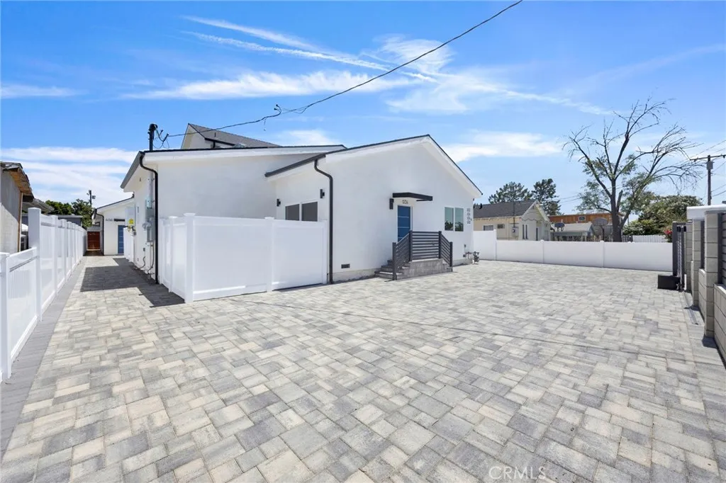 Additional image 2 of 6734 Gentry Avenue, North Hollywood, CA 91606
