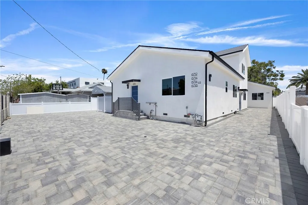 Additional image 39 of 6734 Gentry Avenue, North Hollywood, CA 91606