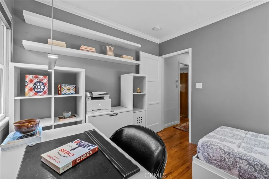 Additional image 66 of 735 N Orchard Dr, Burbank, CA 91506