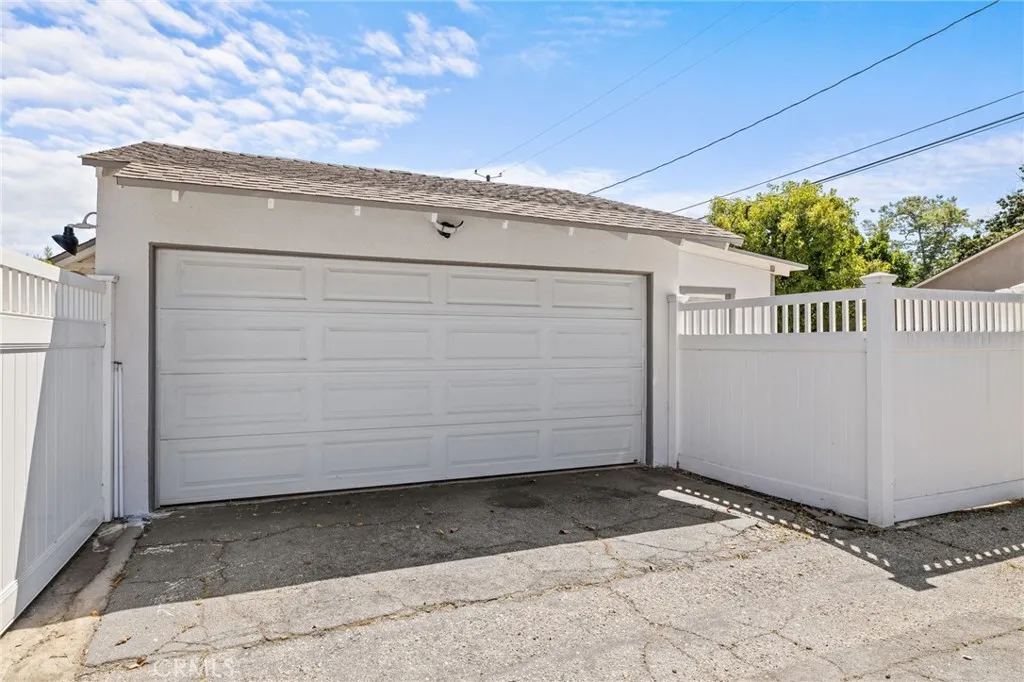 Additional image 32 of 735 N Orchard Dr, Burbank, CA 91506