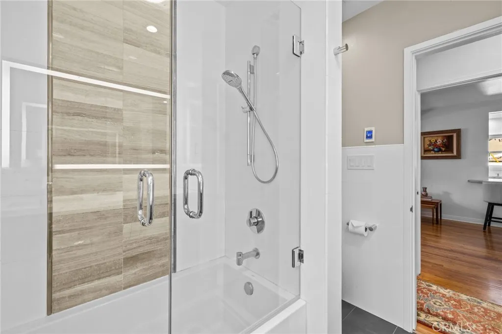 Additional image 23 of 735 N Orchard Dr, Burbank, CA 91506