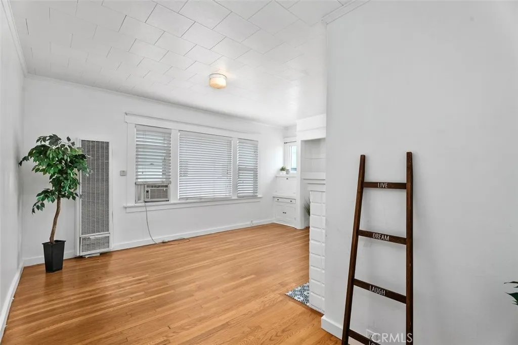 Additional image 3 of 1109 E 1st St Unit 7, Long Beach, CA 90802