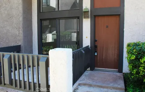 1919 Huntington Drive Unit B, Duarte, CA MLS: CV25111347
