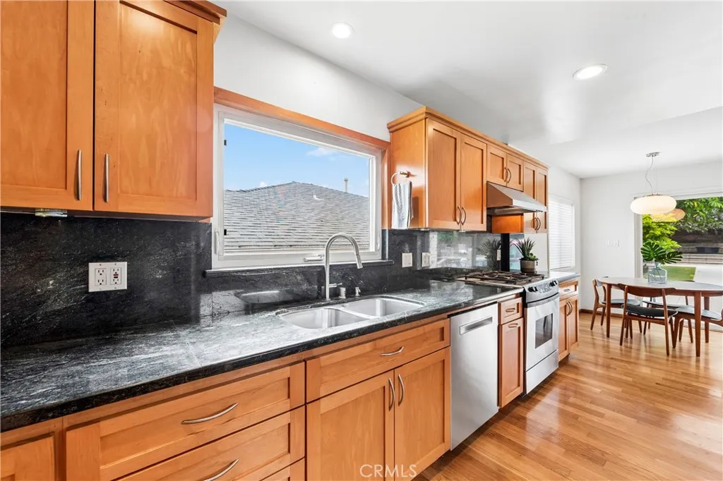 Additional image 23 of 267 Nieto Ave, Long Beach, CA 90803