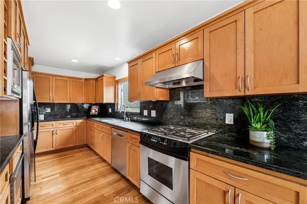 Additional image 88 of 267 Nieto Ave, Long Beach, CA 90803