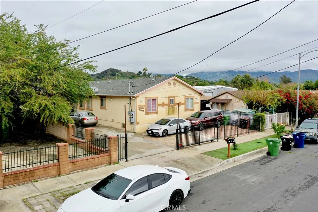 Additional image 2 of 12537 Bromwich St, Pacoima, CA 91331
