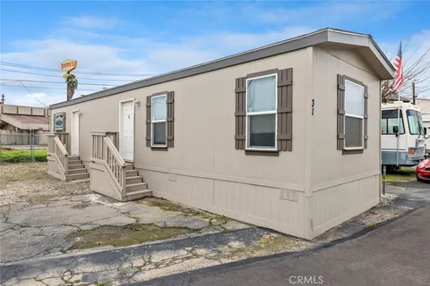 1719 W Olive Avenue W Unit 31, Fresno, CA MLS: FR24206037