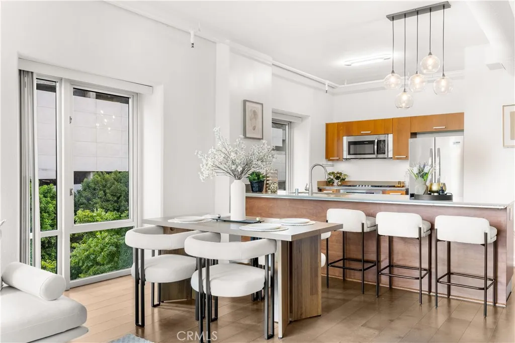 Additional image 4 of 645 W 9th St Unit 303, Los Angeles, CA 90015