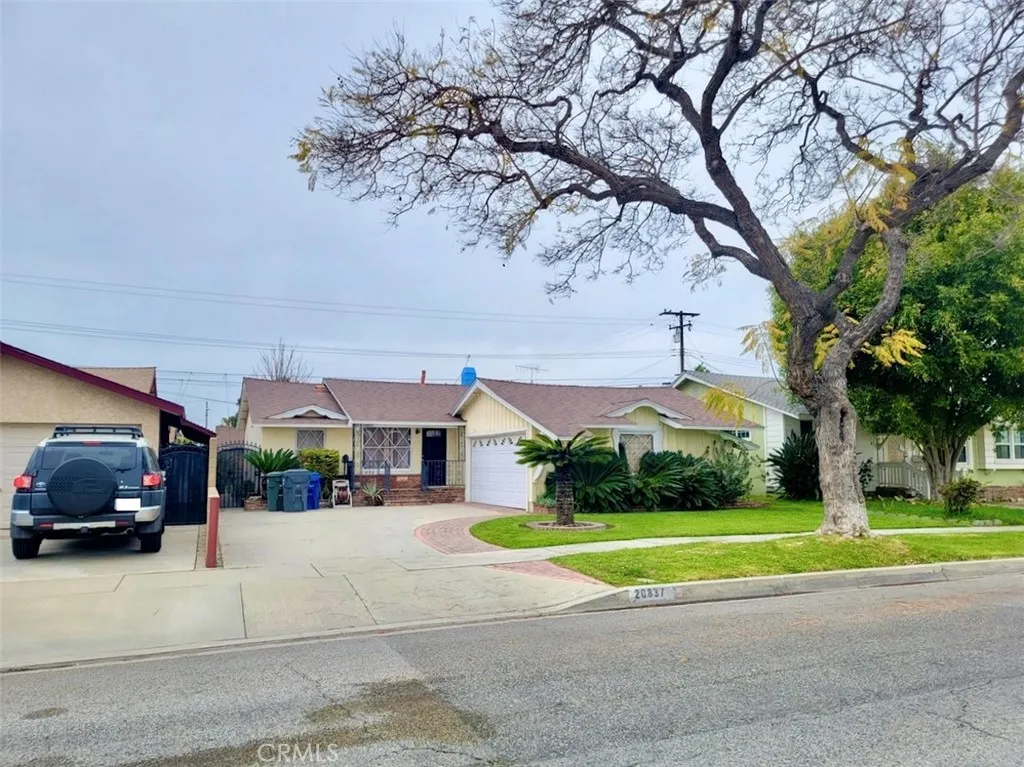 20837 Hawaiian Avenue, Lakewood, CA 90715