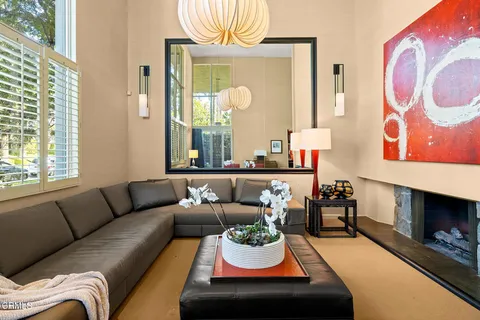 380 S Orange Grove Boulevard Unit 1, Pasadena, CA MLS: P1-21422