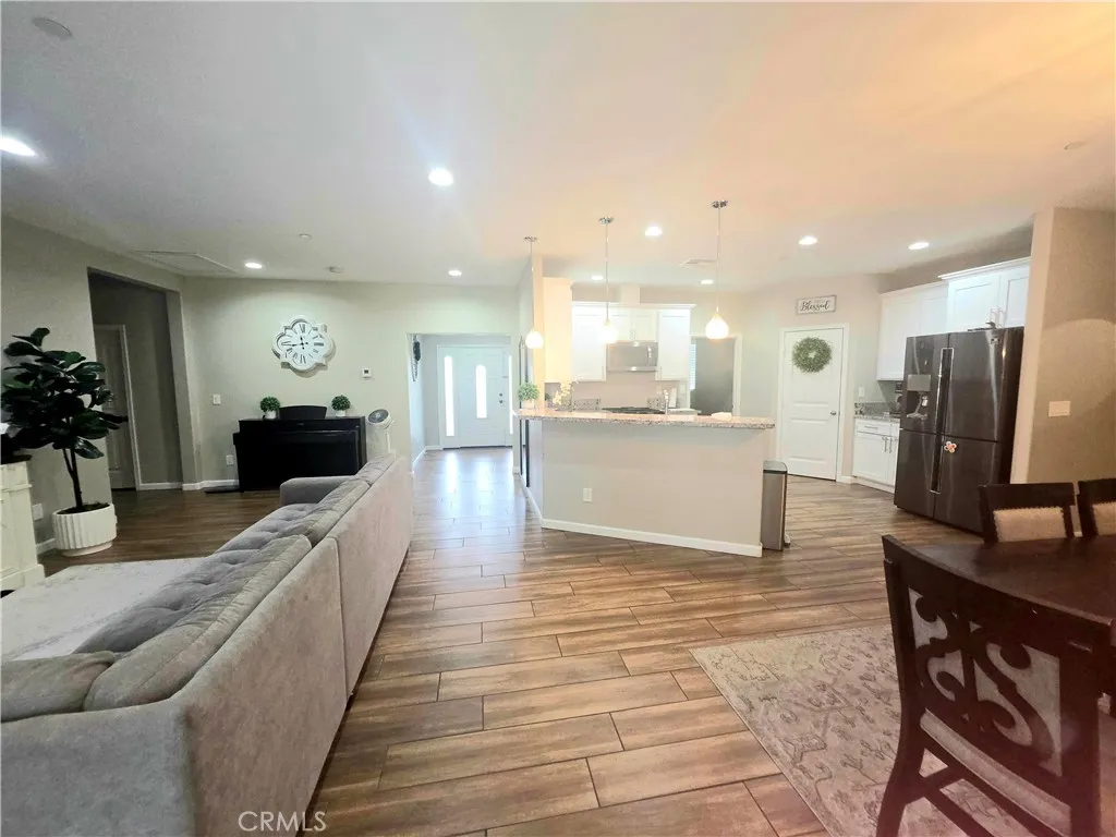 Additional image 73 of 3921 La Hacienda Dr, San Bernardino, CA 92404