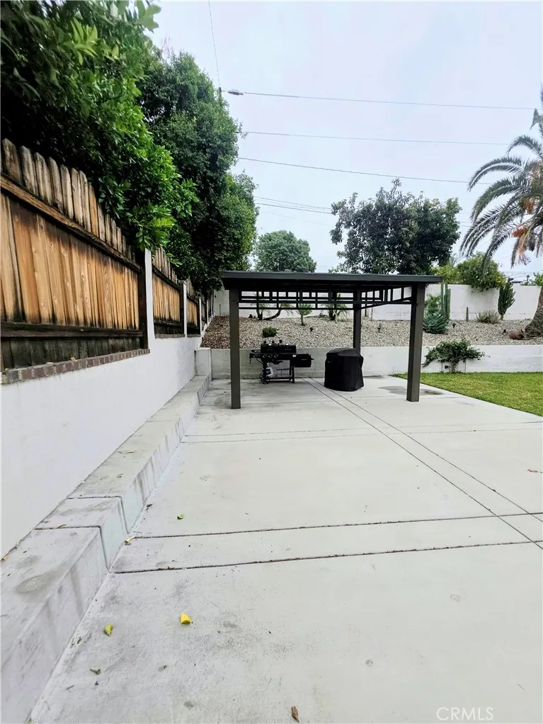 Additional image 100 of 3921 La Hacienda Dr, San Bernardino, CA 92404