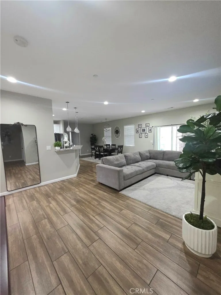 Additional image 94 of 3921 La Hacienda Dr, San Bernardino, CA 92404