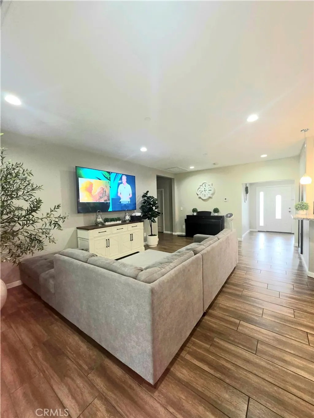 Additional image 18 of 3921 La Hacienda Dr, San Bernardino, CA 92404