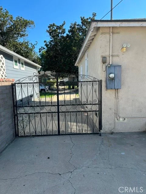14601 Huston Street, Sherman Oaks, CA 91403