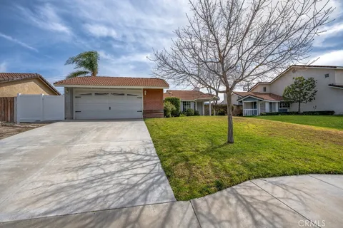 14818 Raquel Lane, Canyon Country, CA MLS: SR25048717