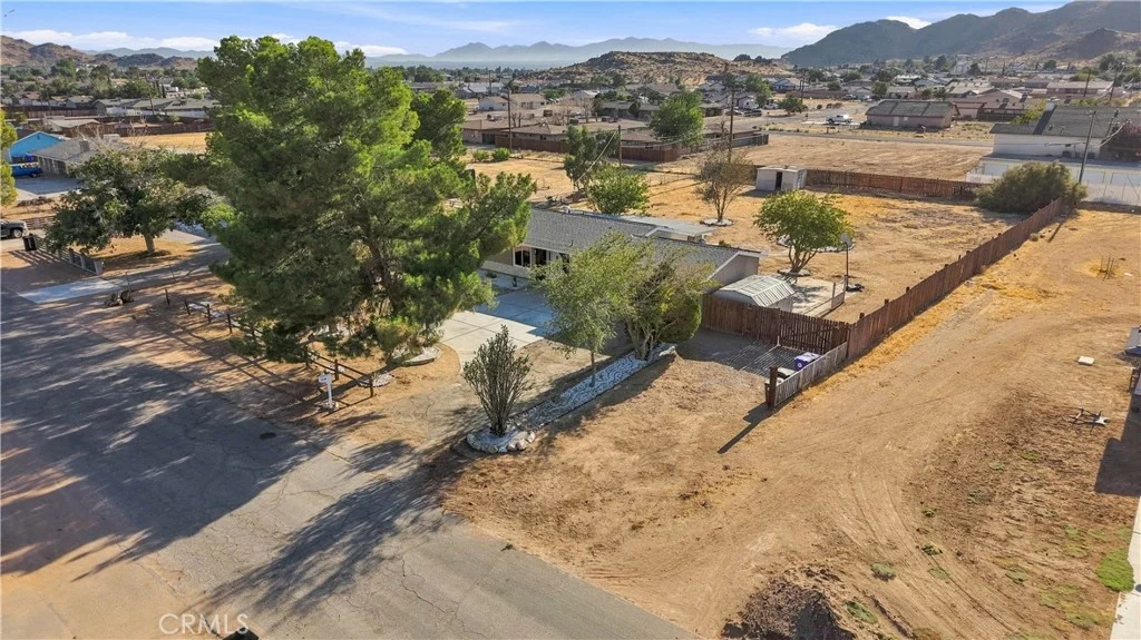 16070 Winnebago Rd, Apple Valley, CA 92307