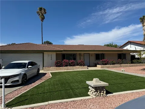 41930 Thornton Avenue, Hemet, CA MLS: IV25082064