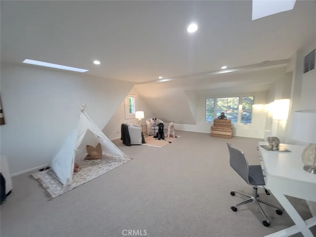 Additional image 116 of 3939 Pacific Ave, Long Beach, CA 90807