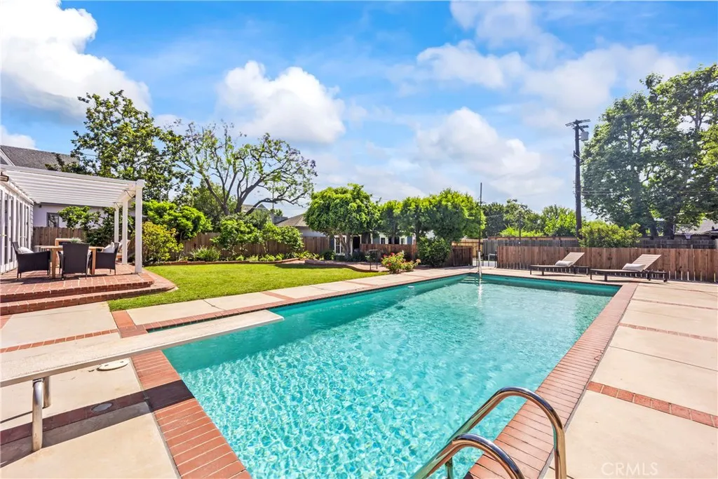 Additional image 121 of 3939 Pacific Ave, Long Beach, CA 90807