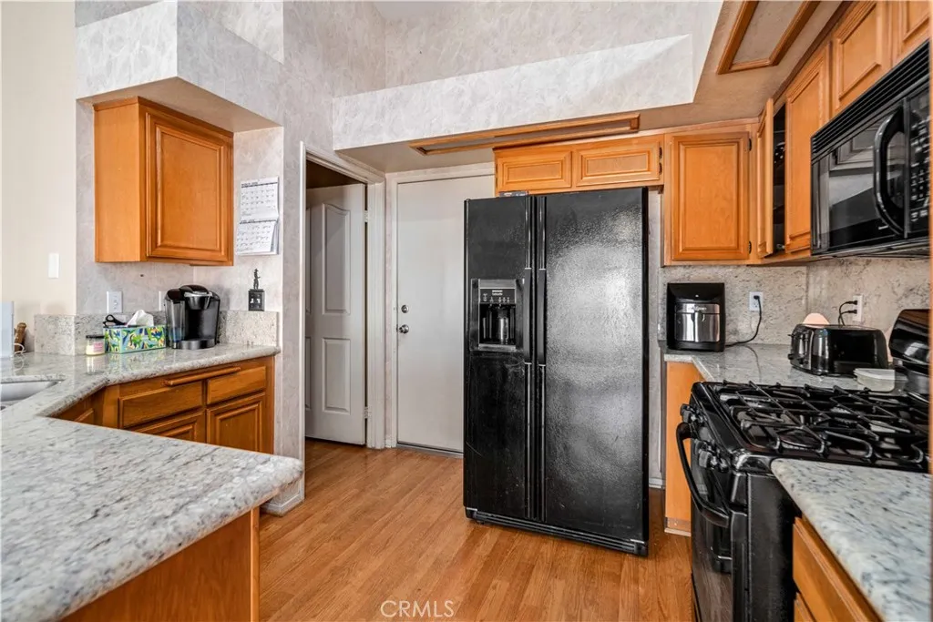 Additional image 11 of 42238 58th St W, Lancaster, CA 93536