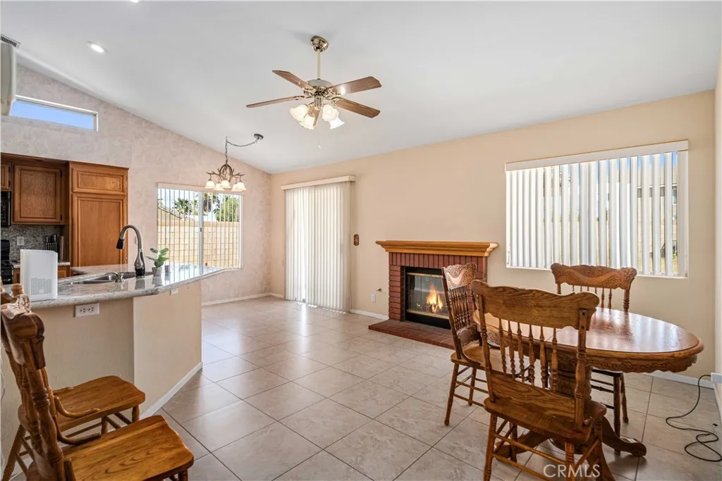 Additional image 7 of 42238 58th St W, Lancaster, CA 93536